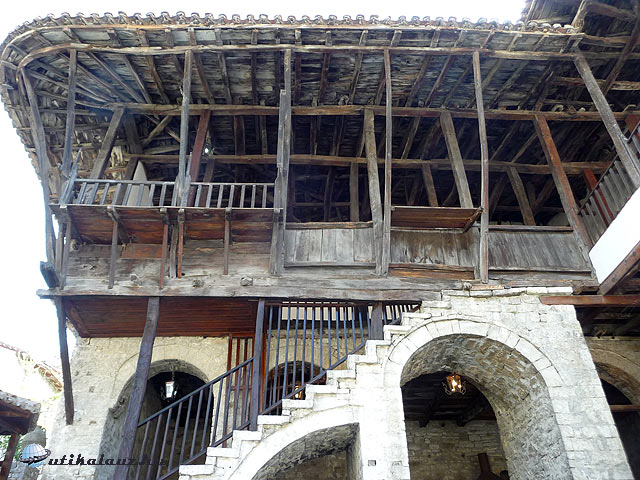 Berat - Etnográfiai Múzeum, fent a csardak
