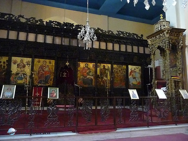 Korca - Megmentették a régi templom ikonosztázát