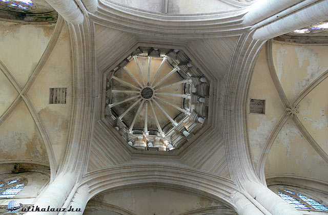 Coutances-Szent_Peter-templom lámpatorony