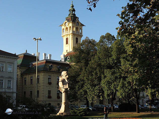 Szeged Széchenyi tér Klebelsberg Kunó és a városháza