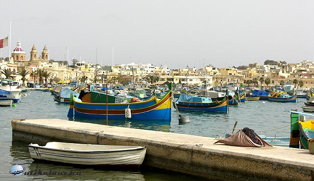 Málta kikötői csendélet