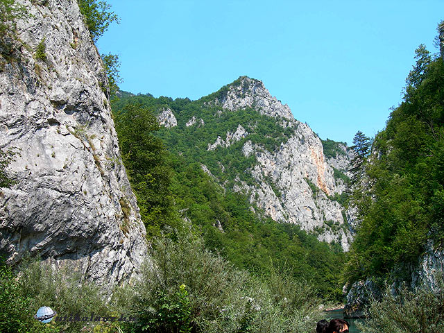 rafting nyugodt folyó