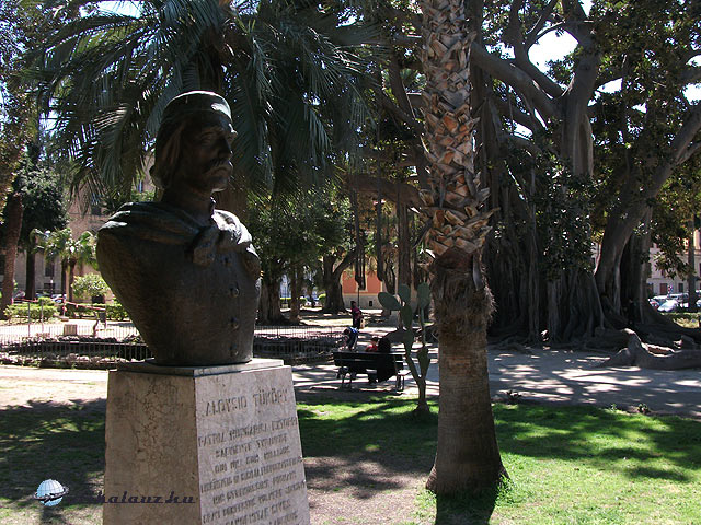Palermo „Aloysio Tüköry” szobra a Garibaldi kertben  Lajos