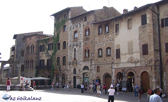 Piazza della Cisterna