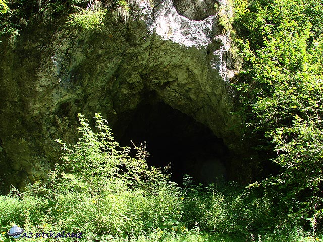 Szegyesdi völgy barlangok